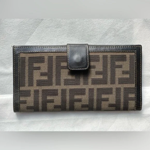 FENDI Zucca Wallet — Brown/Black — Made in Italy - Authentic Vintage ✨ - Picture 8 of 13